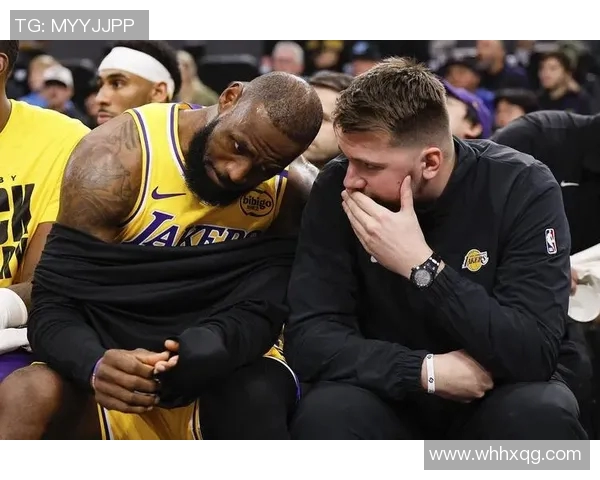 2014年湖人与快船的激烈对决回顾及赛季精彩瞬间分析